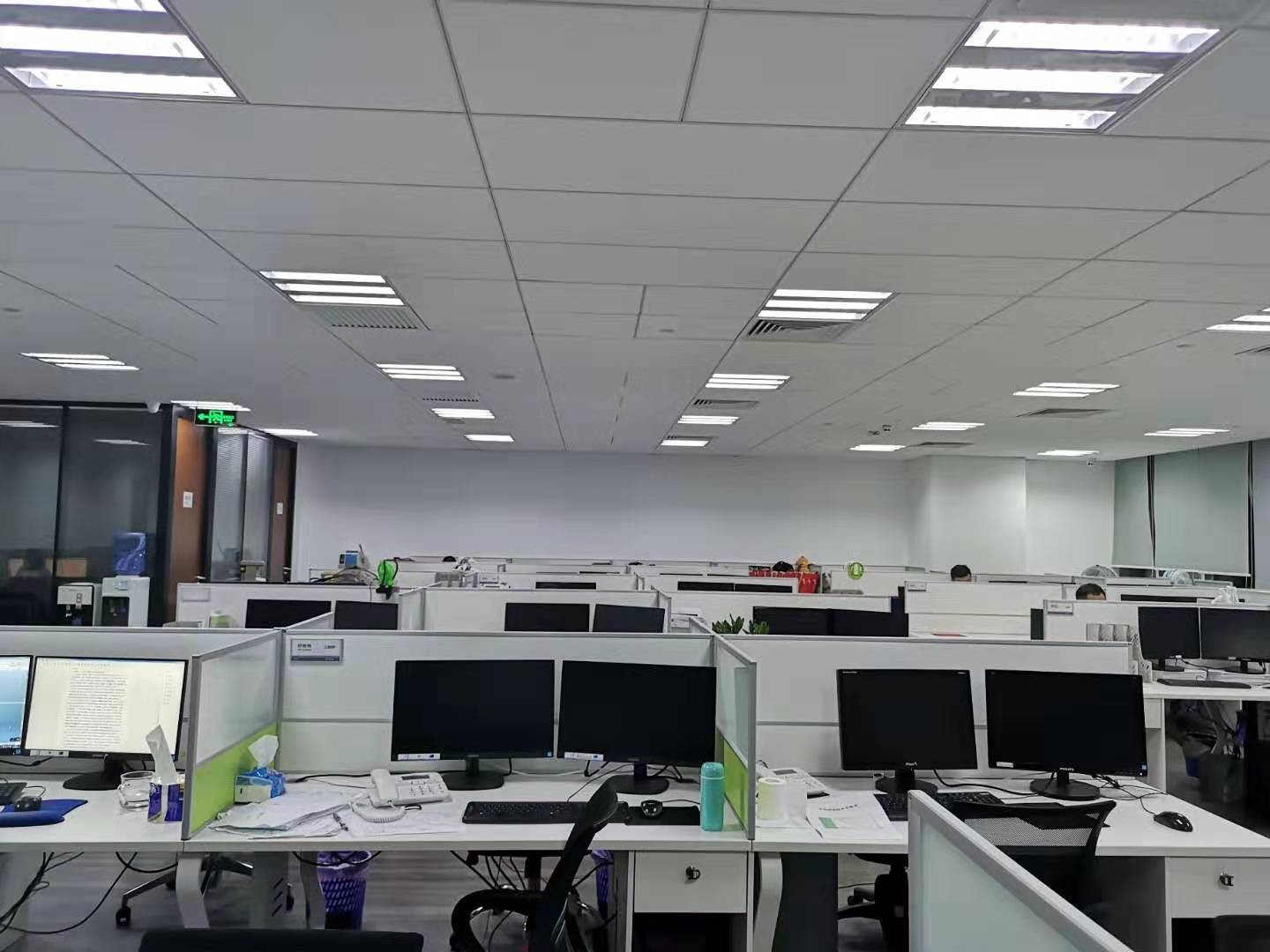 office3.jpg